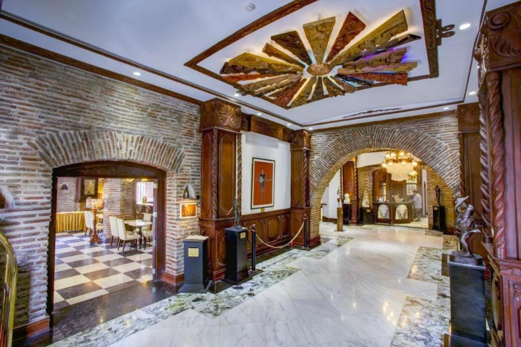 Hotel Luna Віган Екстер'єр фото