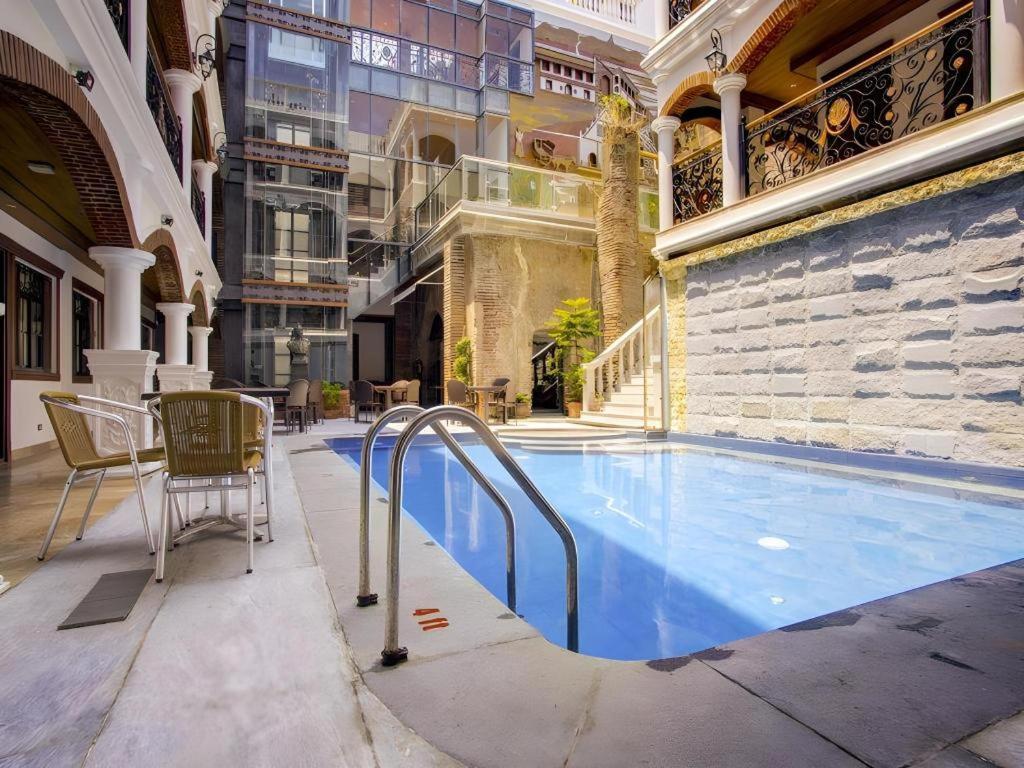 Hotel Luna Віган Екстер'єр фото